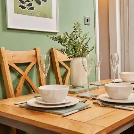 The Bluebird Ii Couette-café