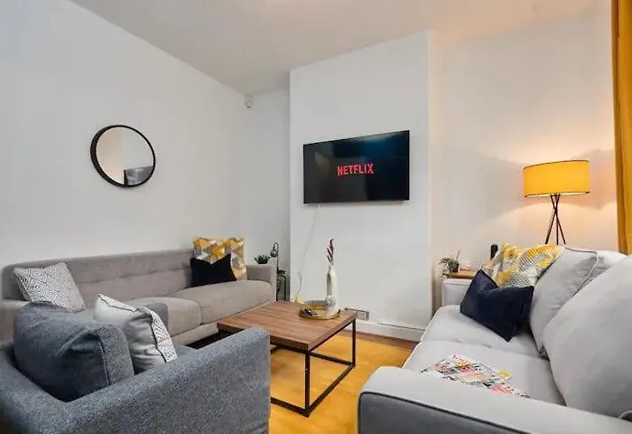 The Bluebird Ii * ليدز